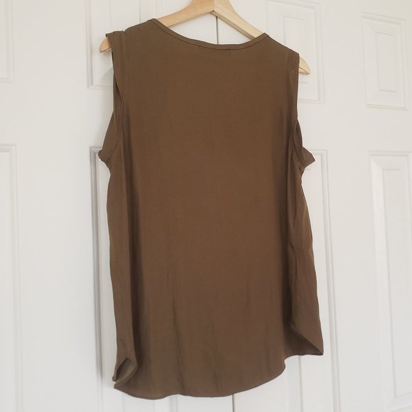 Loft Olive Green Silky Sleeveless Top - Size MP - Picture 9 of 9